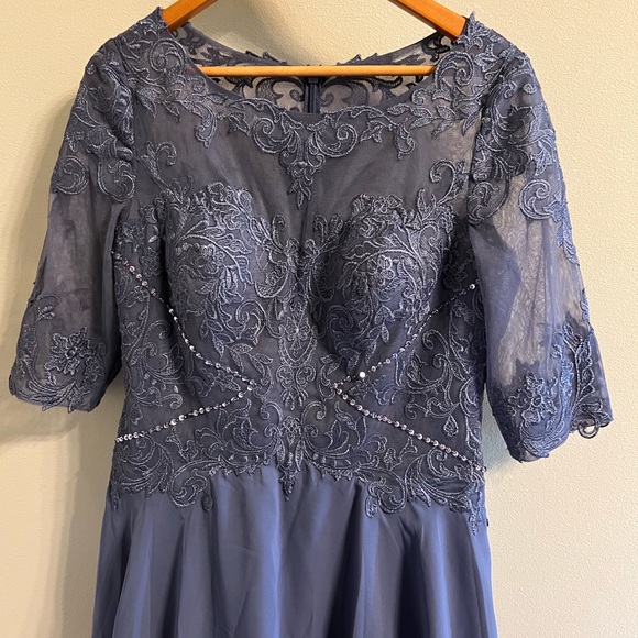 NWT JJs House- A-Line Scoop Neck High-Low Chiffon Dress w/ Elbow Length Sleeves - Picture 2 of 12